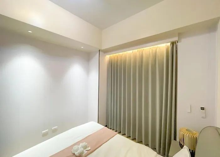 Cozy 3br In Bay Near Okada Ii 12pax * Manila