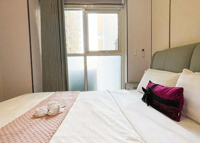 Cozy 3br In Bay Near Okada Ii 12pax * Manila