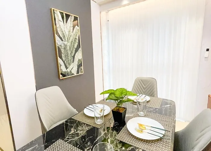 Apartamento Cozy 3br In Bay Near Okada Ii 12pax *